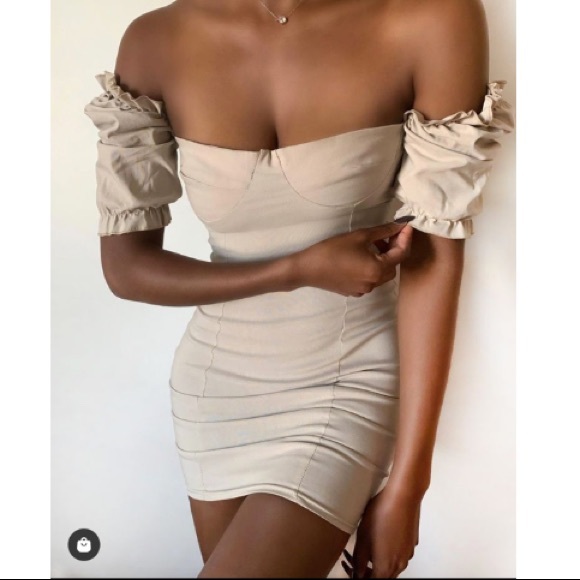 Puff Sleeve Dress - Picture 3 of 8